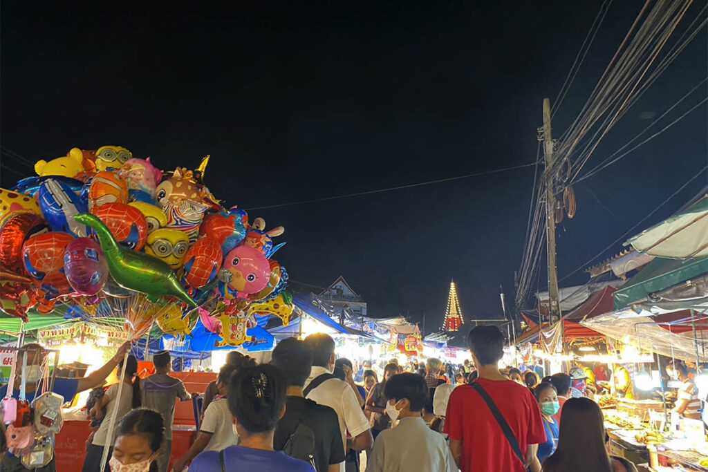 temple fair phra samut chedi