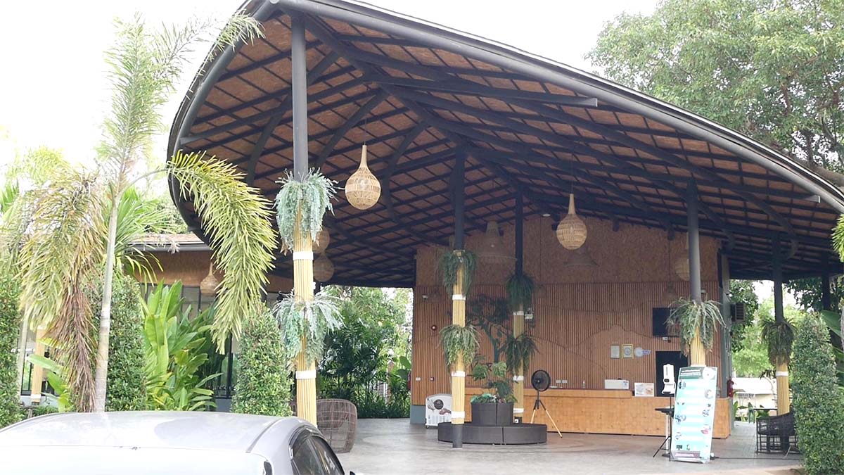 glamping the tree riverside petchaburi